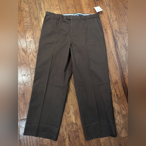 NWT Men’s Izod Fulton Dress Chino brown Size W42 L32 - Picture 3 of 11